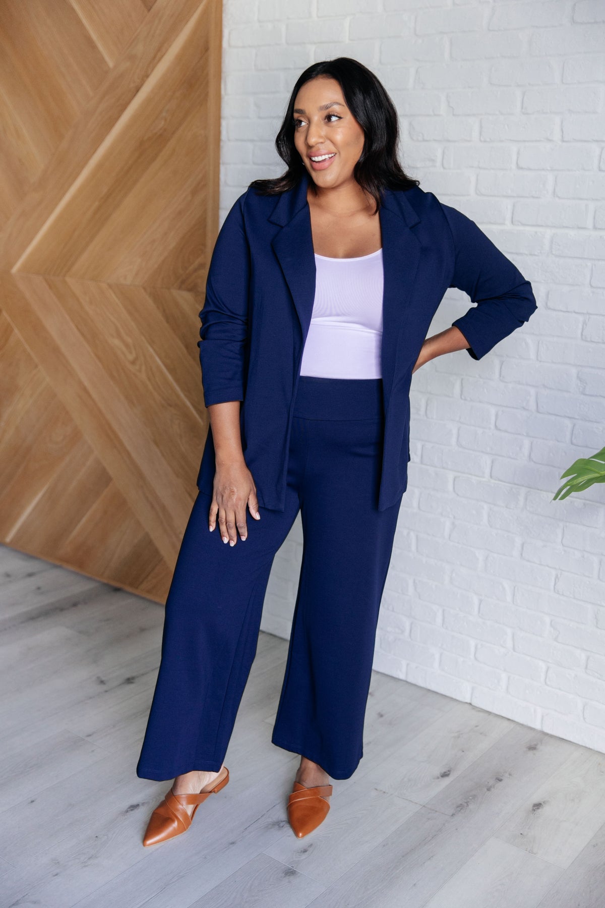 Magic Wide Leg Crop Pants in Navy - 9/12/2024