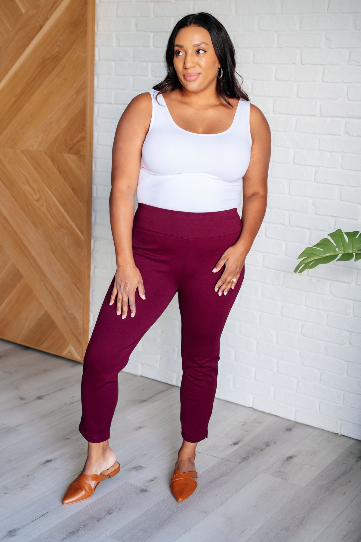 Magic Ankle Crop Skinny Pants in Wine - 1/14/2025