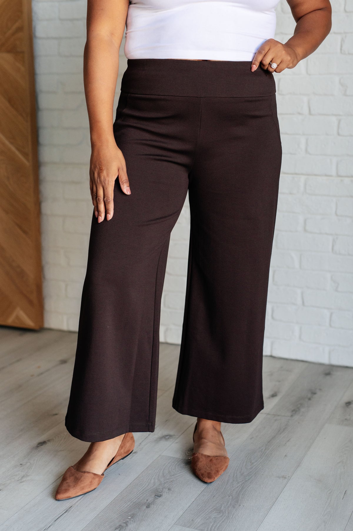 Magic Wide Leg Crop Pants in Chocolate - 10/10/2024