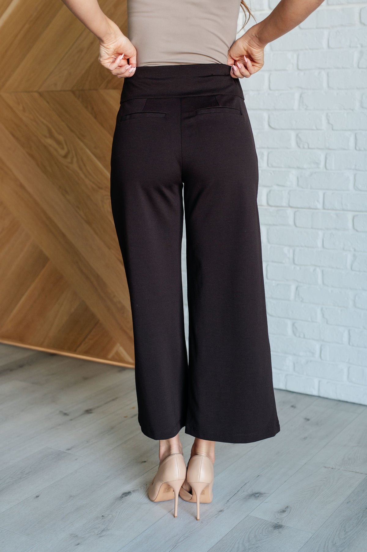 Magic Wide Leg Crop Pants in Chocolate - 10/10/2024