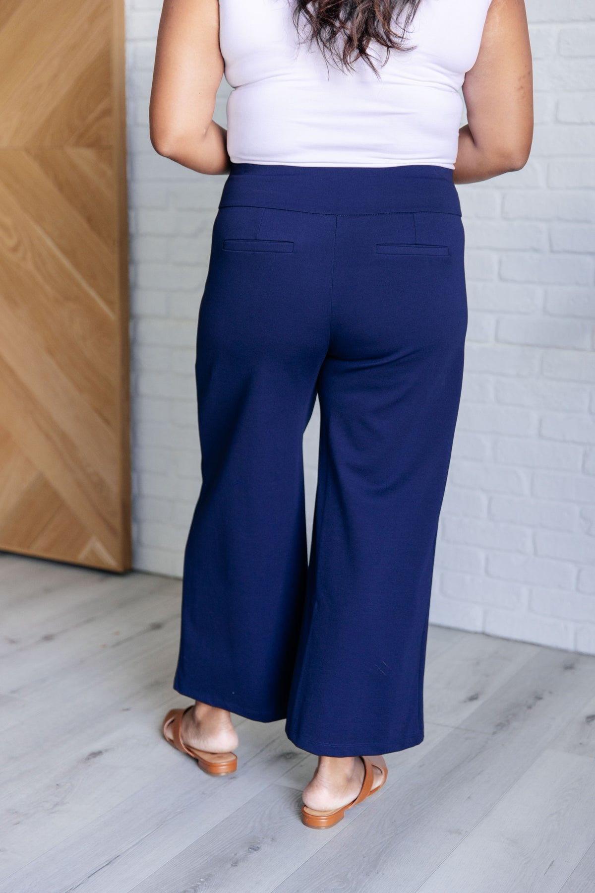 Magic Wide Leg Crop Pants in Navy - 9/12/2024