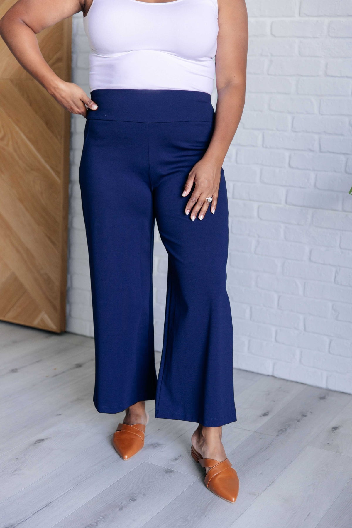 Magic Wide Leg Crop Pants in Navy - 9/12/2024