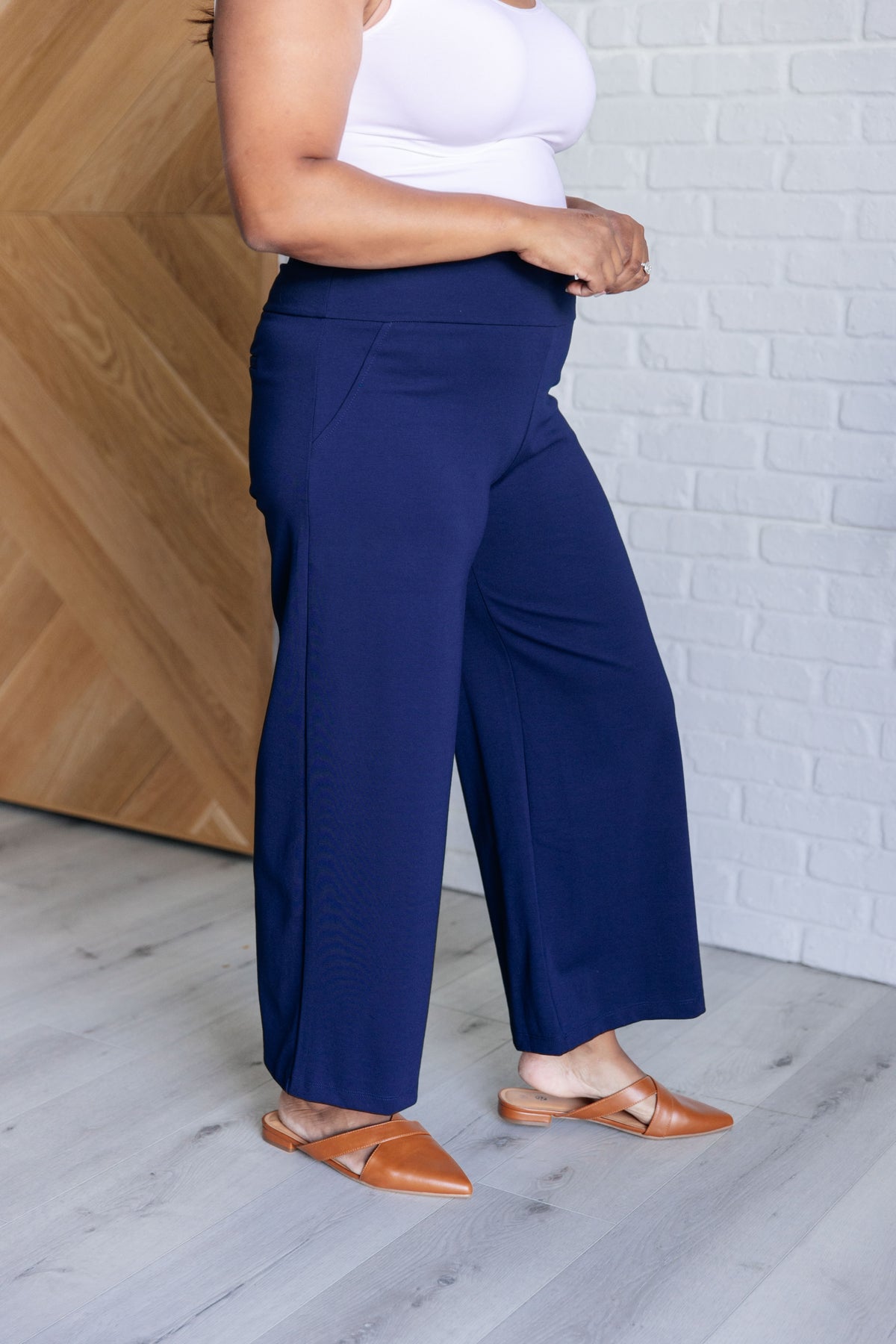 Magic Wide Leg Crop Pants in Navy - 9/12/2024