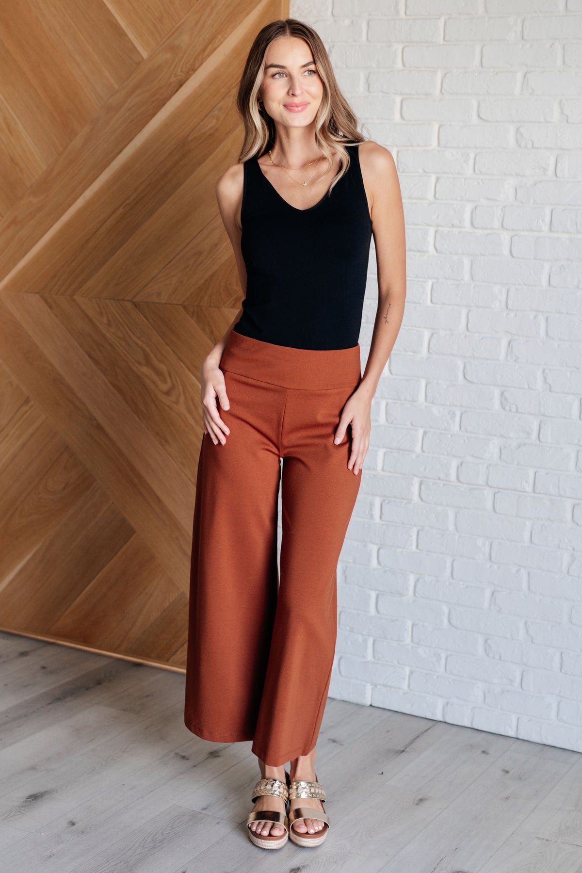 Magic Wide Leg Crop Pants in Rust - 10/3/2024