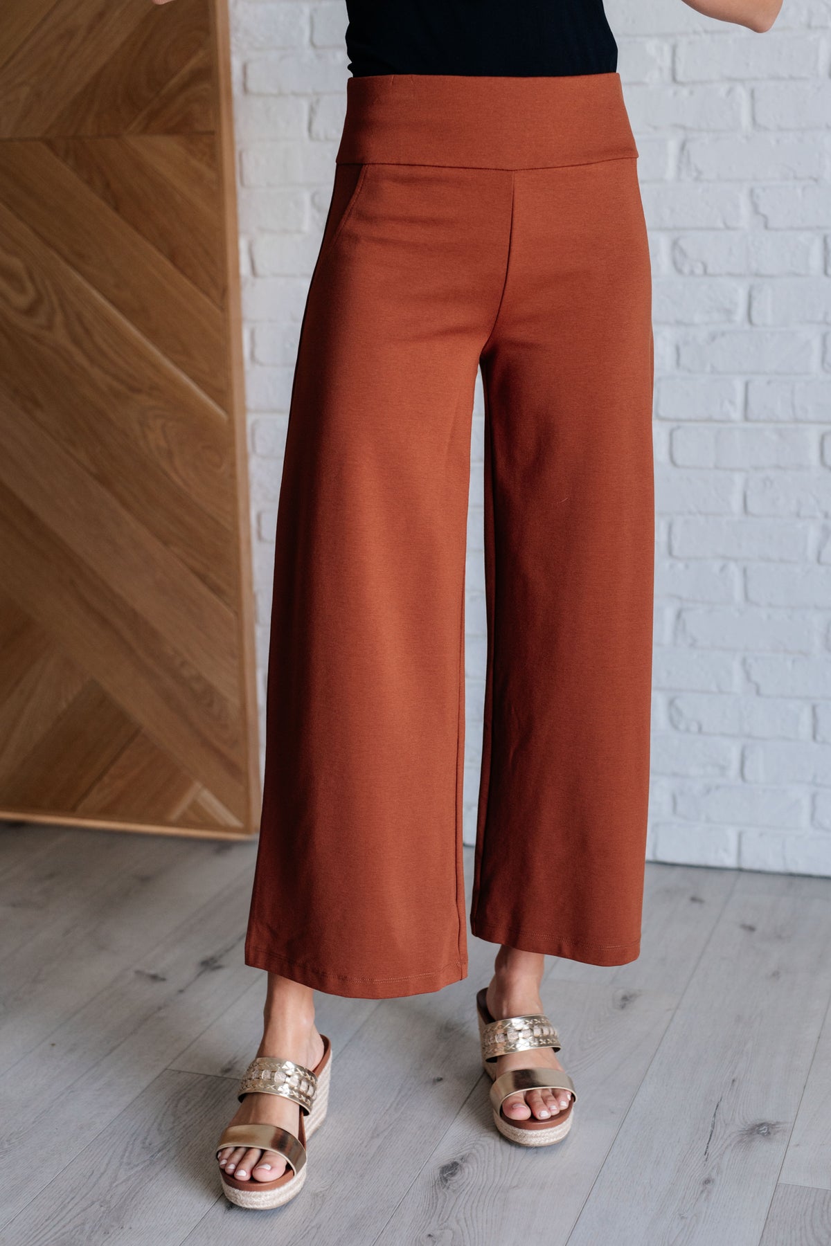 Magic Wide Leg Crop Pants in Rust - 10/3/2024