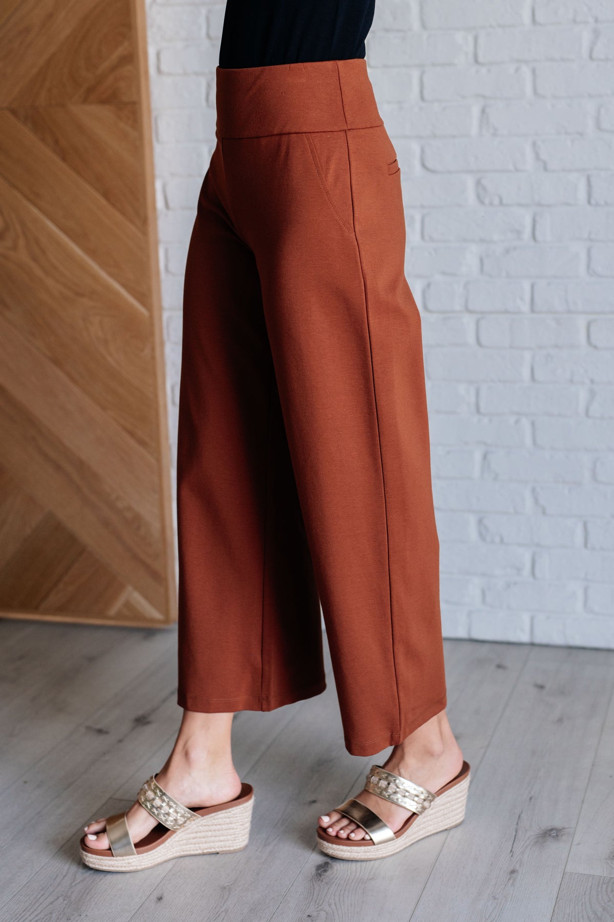 Magic Wide Leg Crop Pants in Rust - 10/3/2024