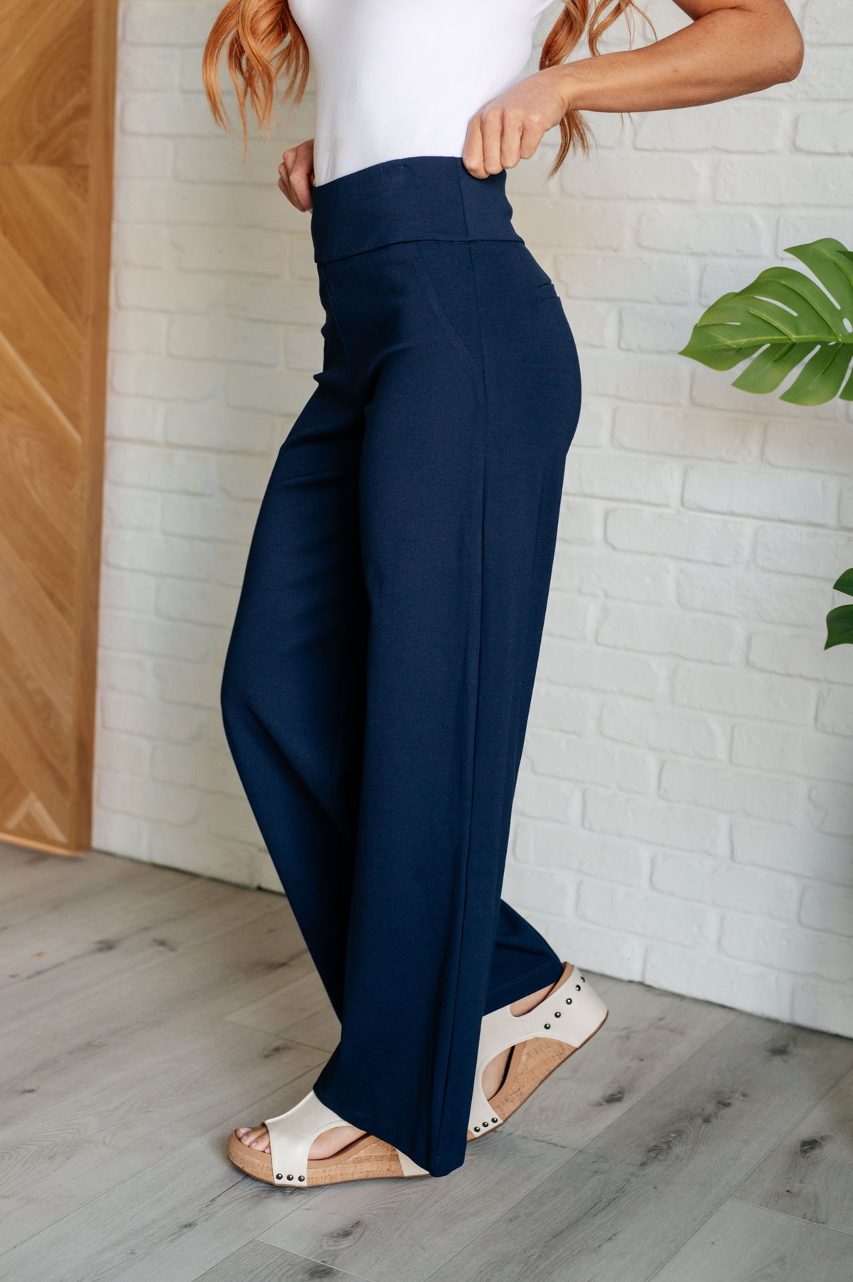 Magic Wide Leg Pants in Navy - 10/24/2024