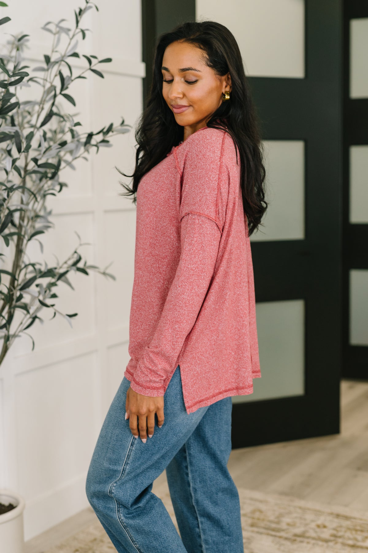 Mellow Mood Heathered Pullover in Dark Red - 10/22/2025