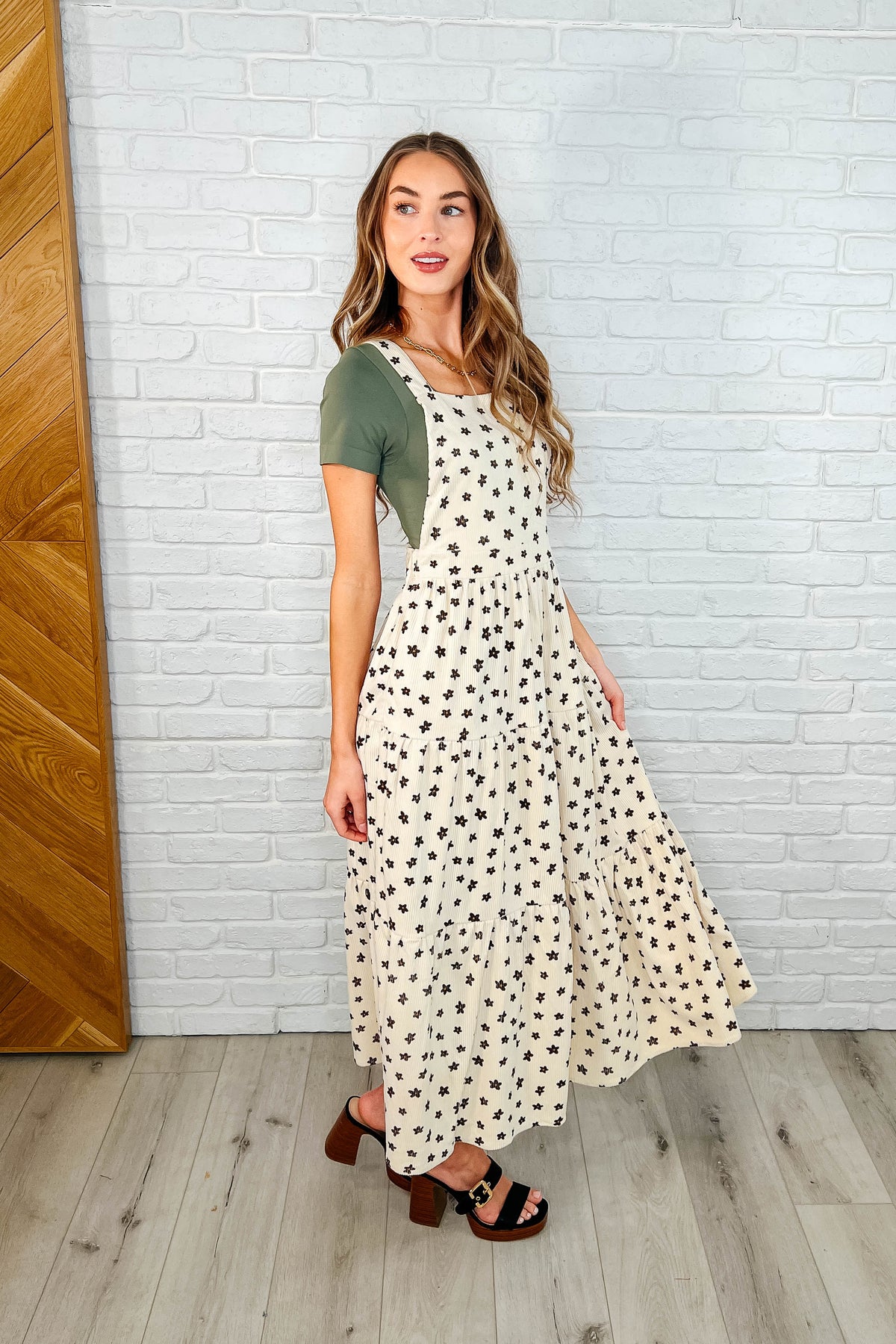 Naturally Chic Flower Fields Dress - 3/27/2025