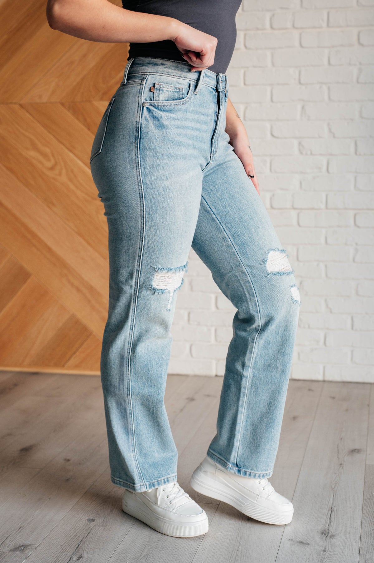 Patricia High Rise Rigid Magic 90's Straight Jeans - 12/11/2024