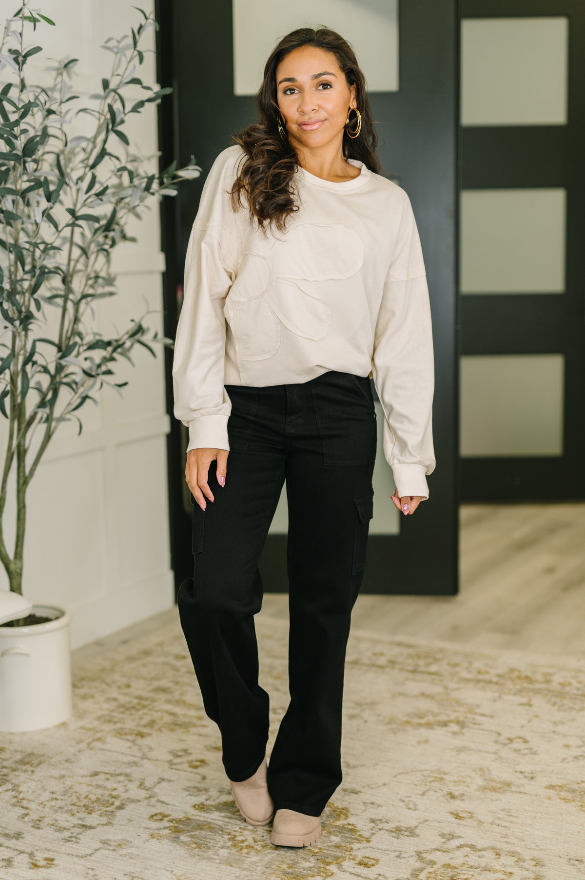 Petal Poise Floral Applique Pullover in Ivy - 1/16/2026