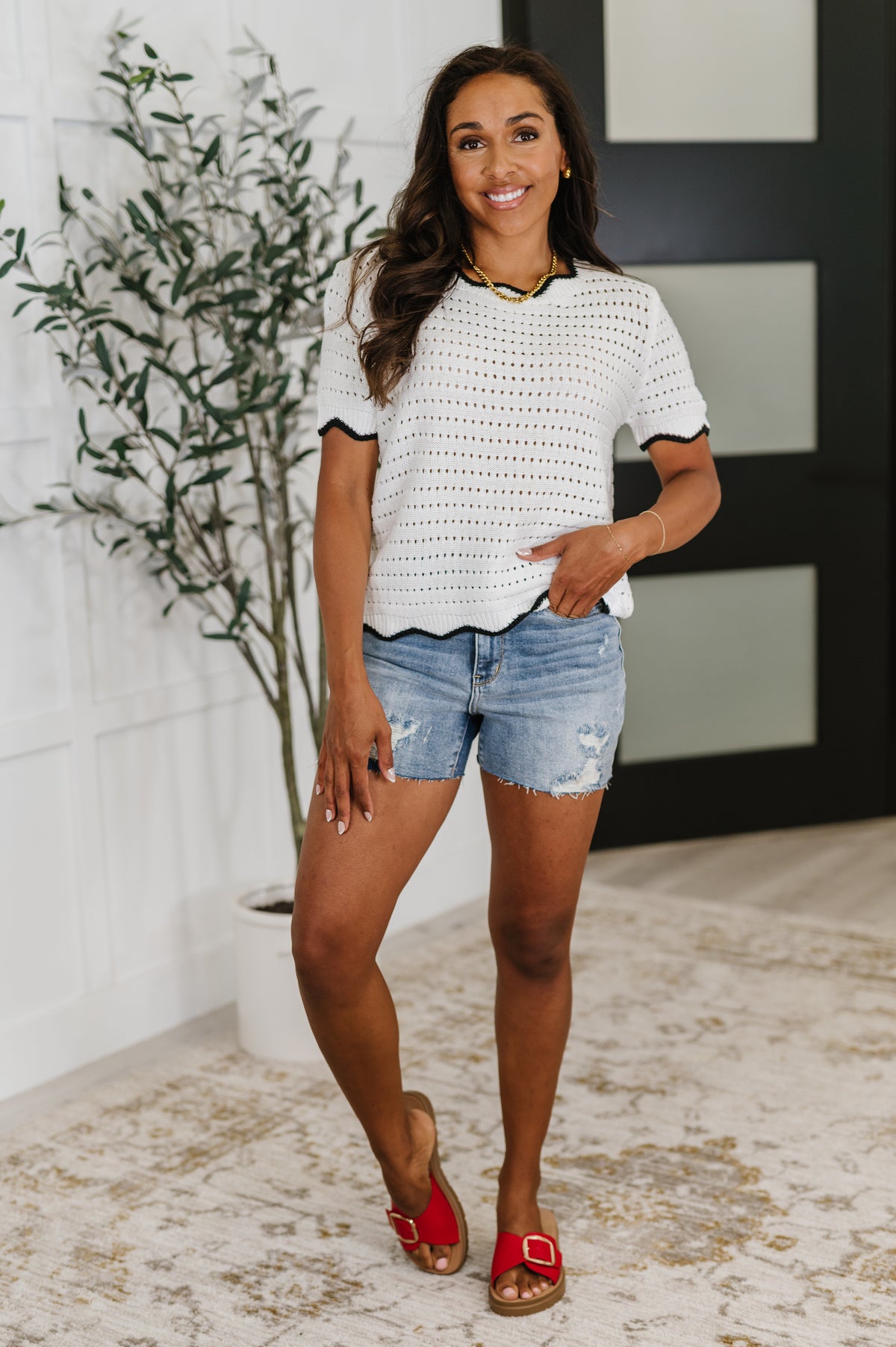 Pinkies Up Knit Top in White - 7/3/2025