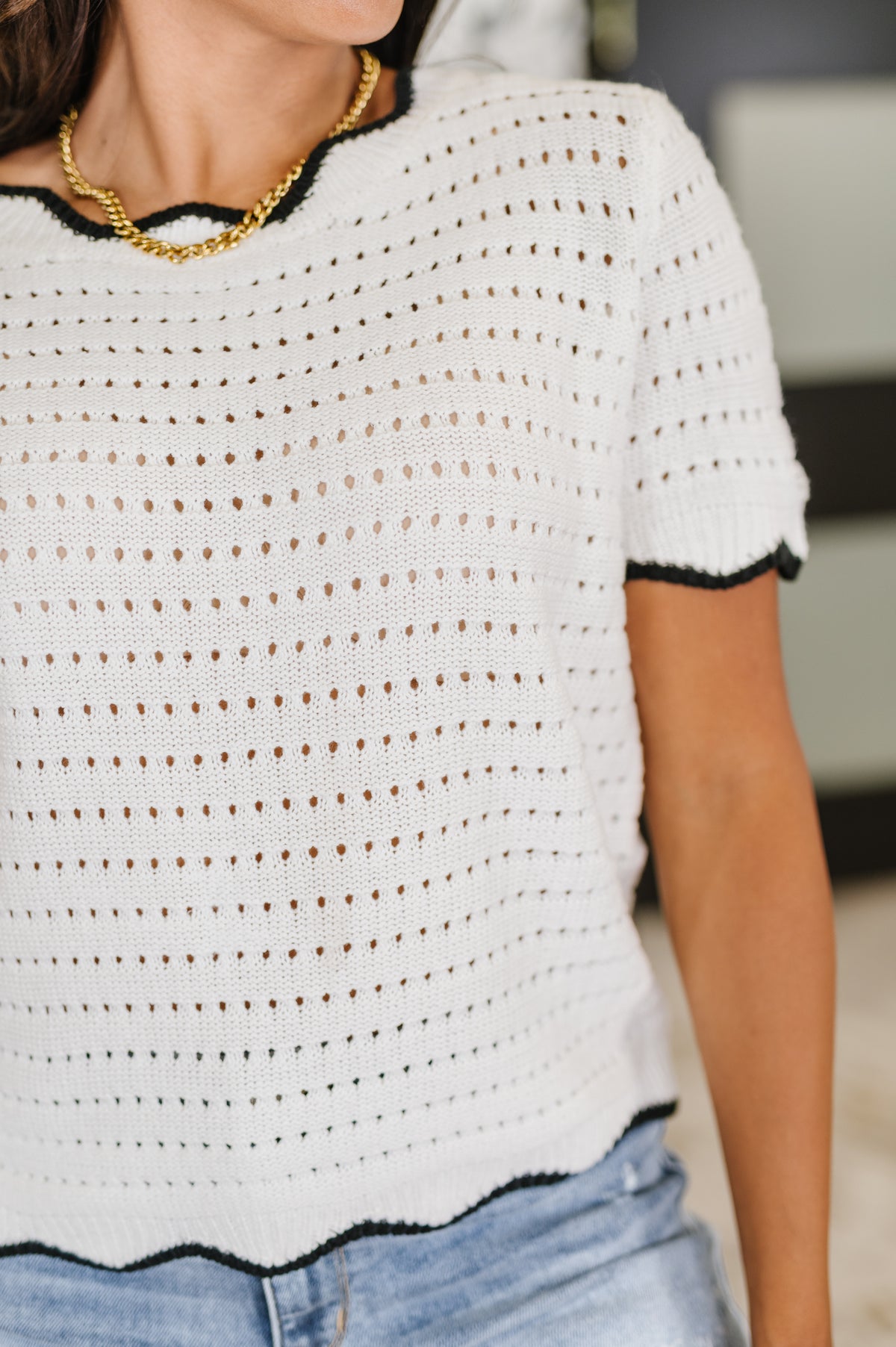 Pinkies Up Knit Top in White - 7/3/2025