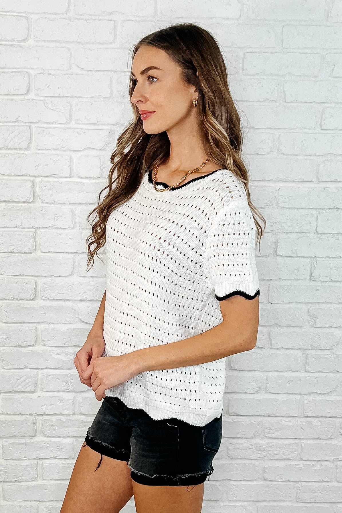 Pinkies Up Knit Top in White - 3/28/2025