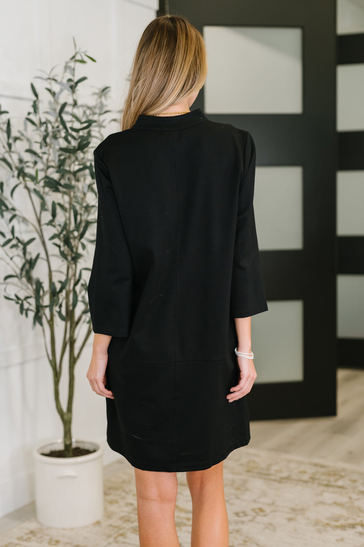 Portfolio Quarter Sleeve Dress in Black - 11/14/2025