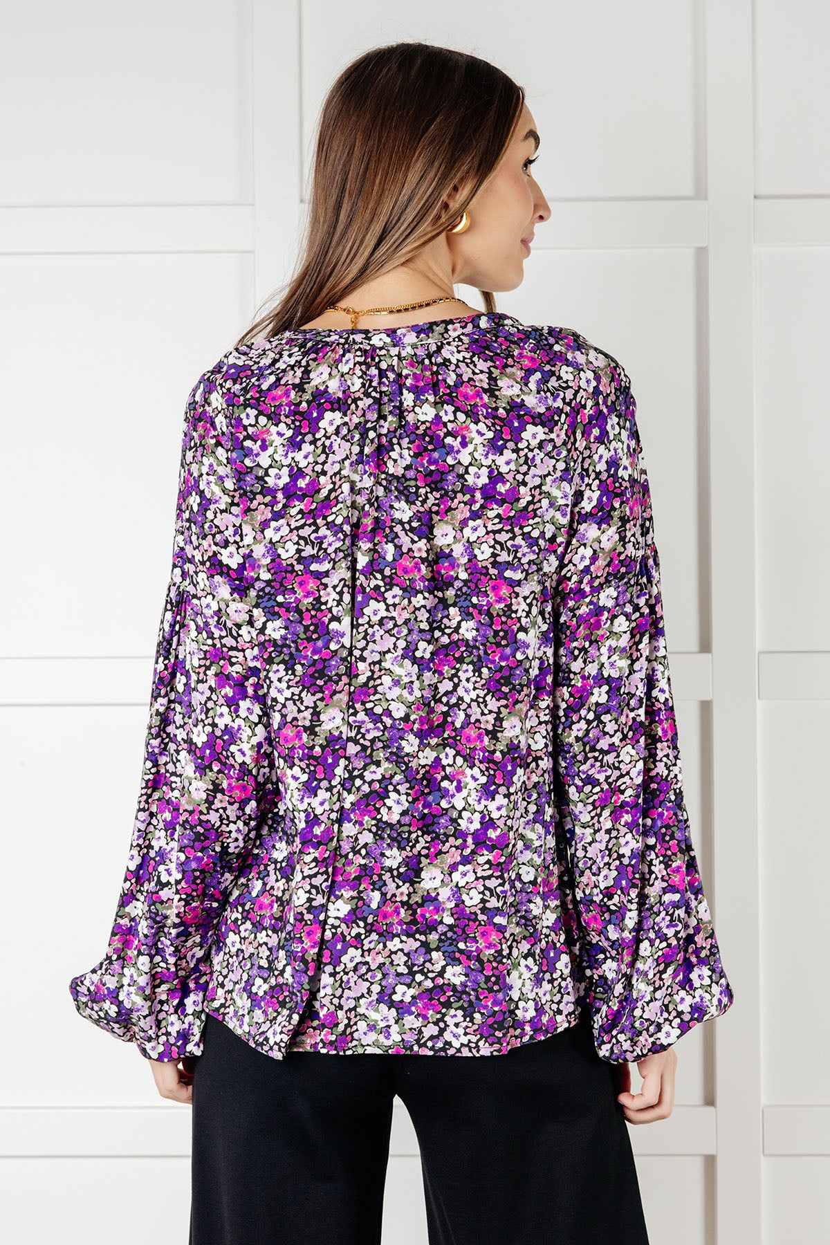 Pulled Together Ditsy Floral Bubble Sleeve Blouse - 12/31/2024