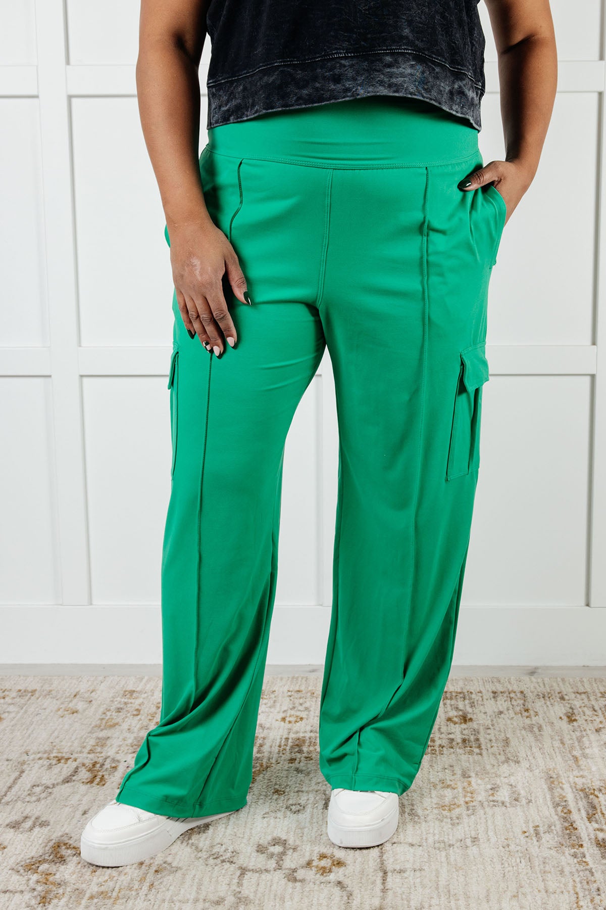 Race to Relax Cargo Pants in Emerald Green - 1/2/2025