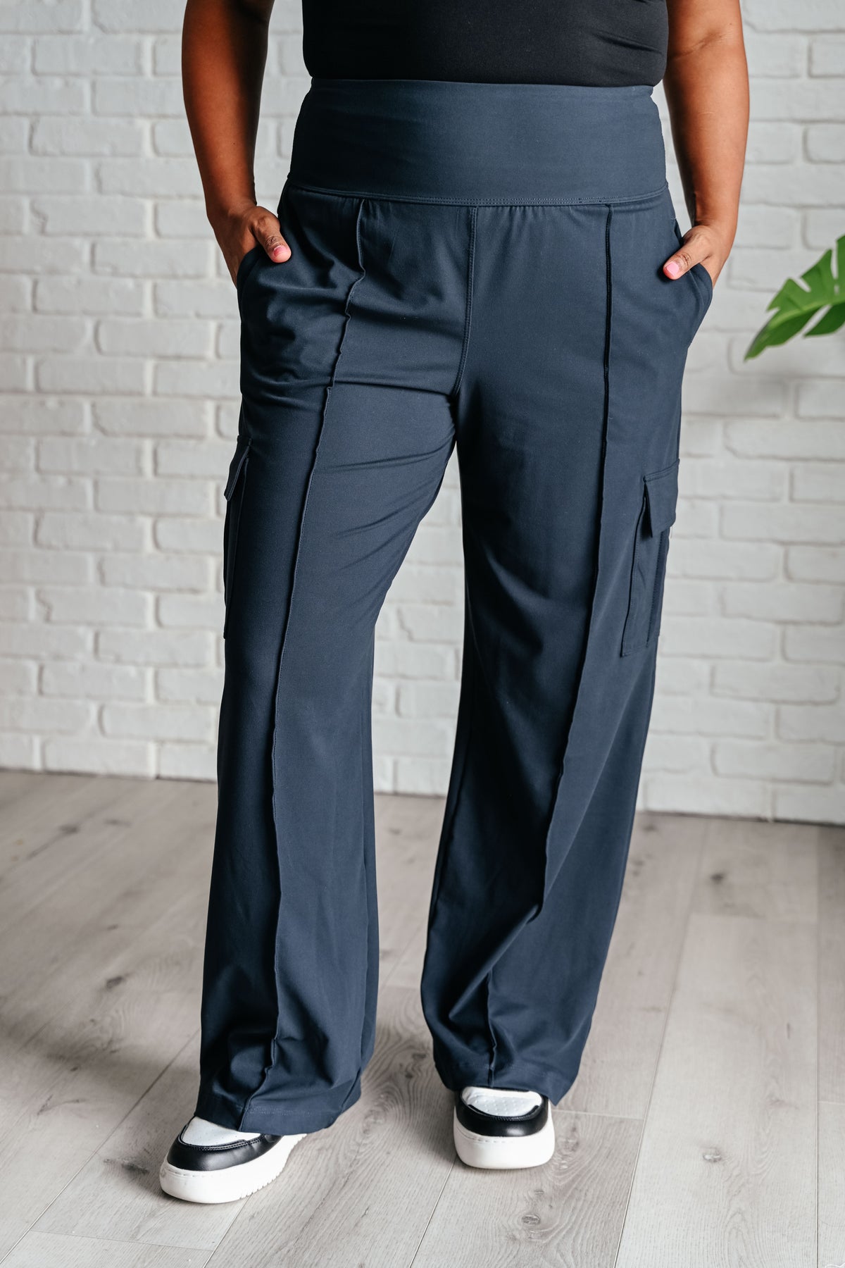 Race to Relax Cargo Pants in Nocturnal Navy - 8/15/2024