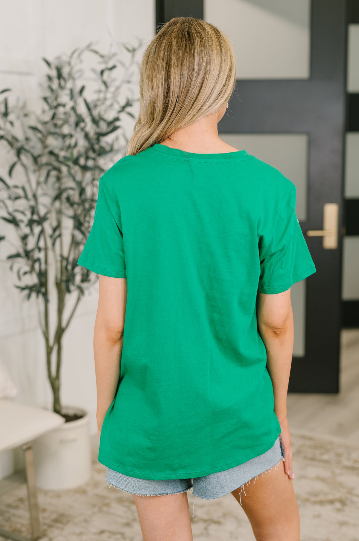 Rest Assured Basic Relaxed Tee in Kelly Green - 6/17/2026