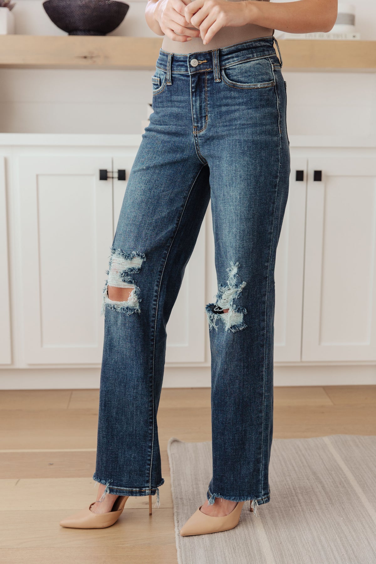 Rose High Rise 90's Straight Jeans in Dark Wash - 11/22/2023 EVERGREEN