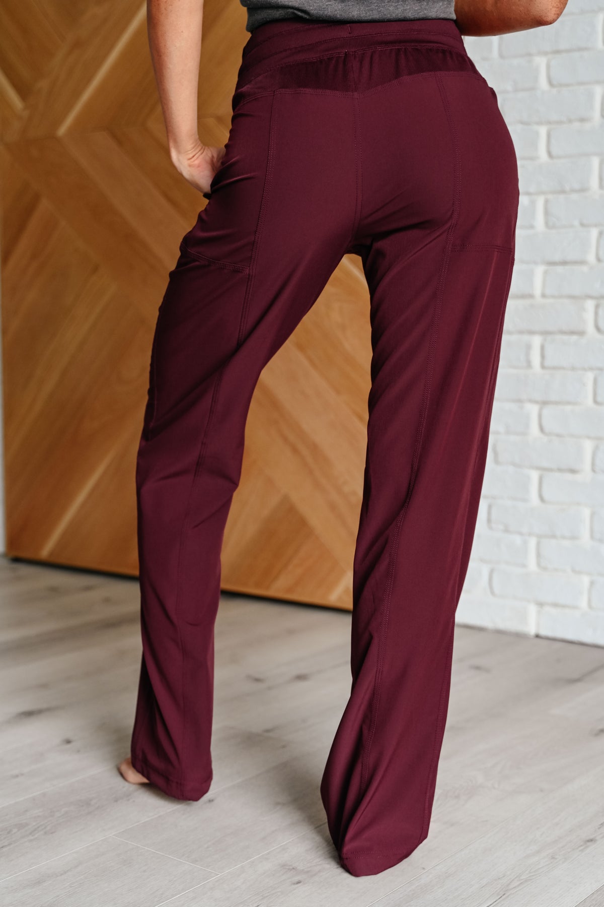 Runner's High Drawstring Joggers in Red Merlot - 8/15/2024