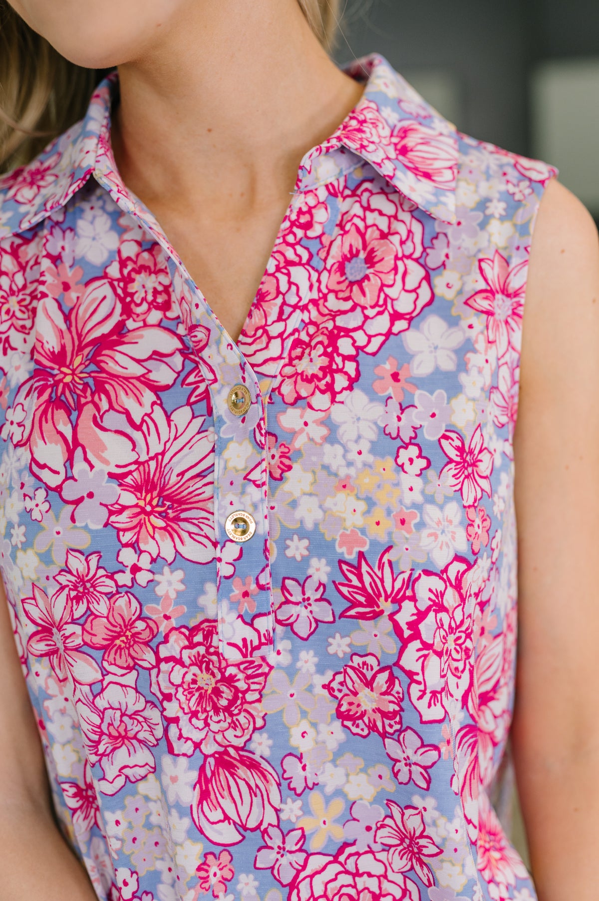 Sea Spray Collared Sleeveless Top in Falling Floral - 4/3/2026