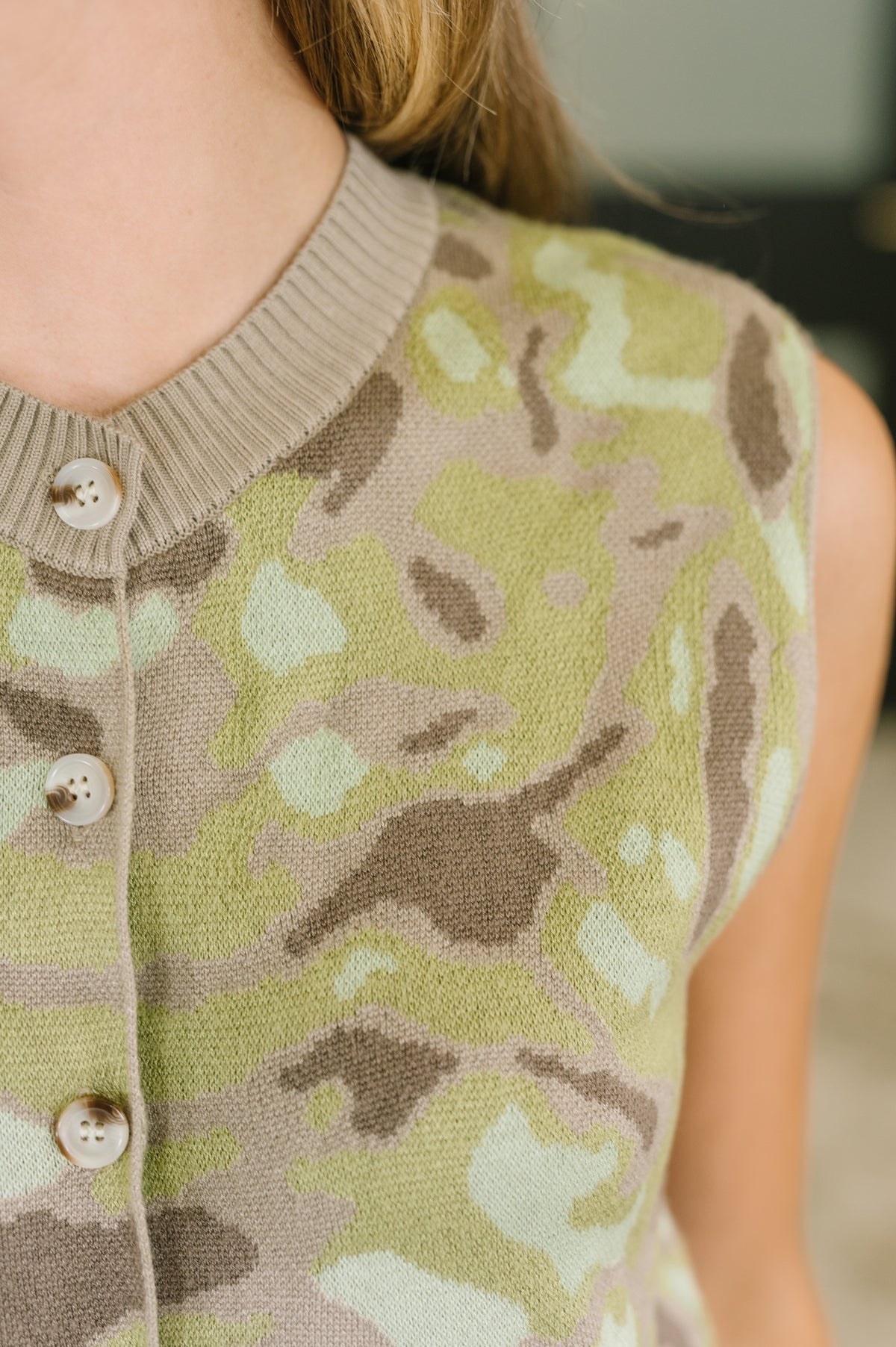 Show Yourself Camo Sleeveless Button Down Top - 9/1/2026