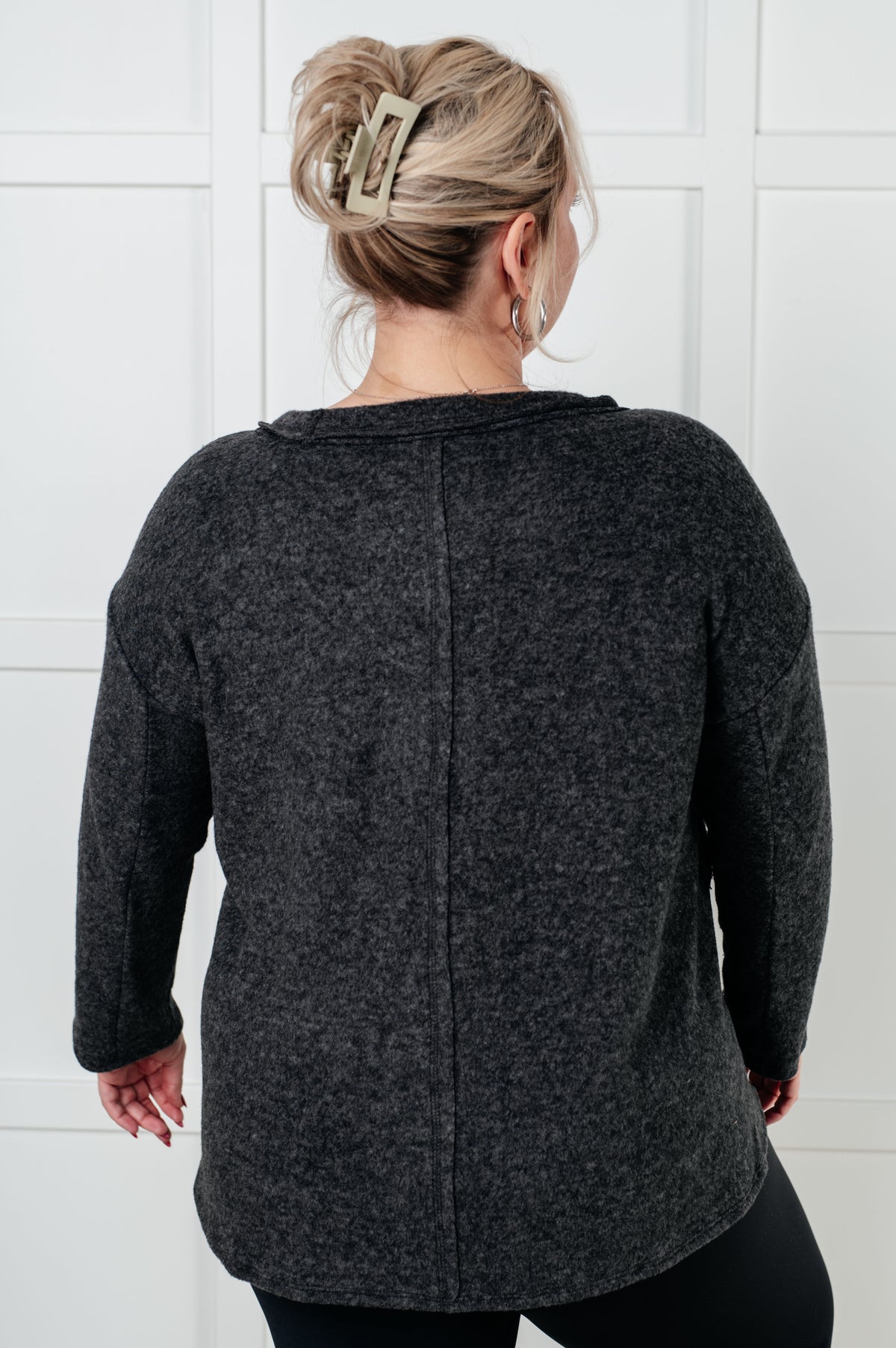 Simple Silhouette Brushed Hacci Sweater in Black - 12/11/2024