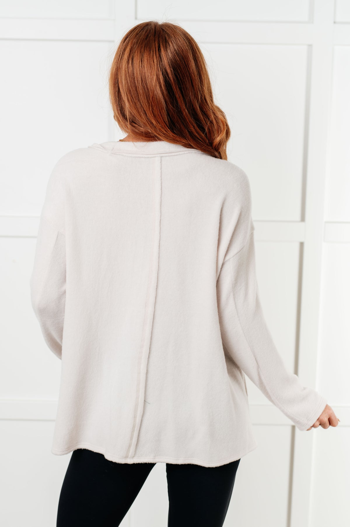 Simple Silhouette Brushed Hacci Sweater in Sand Beige - 12/11/2024