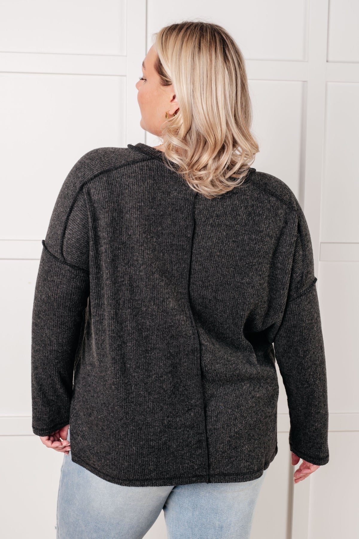 Simply Basic Ribbed Hacci Sweater in Black - 1/22/2025