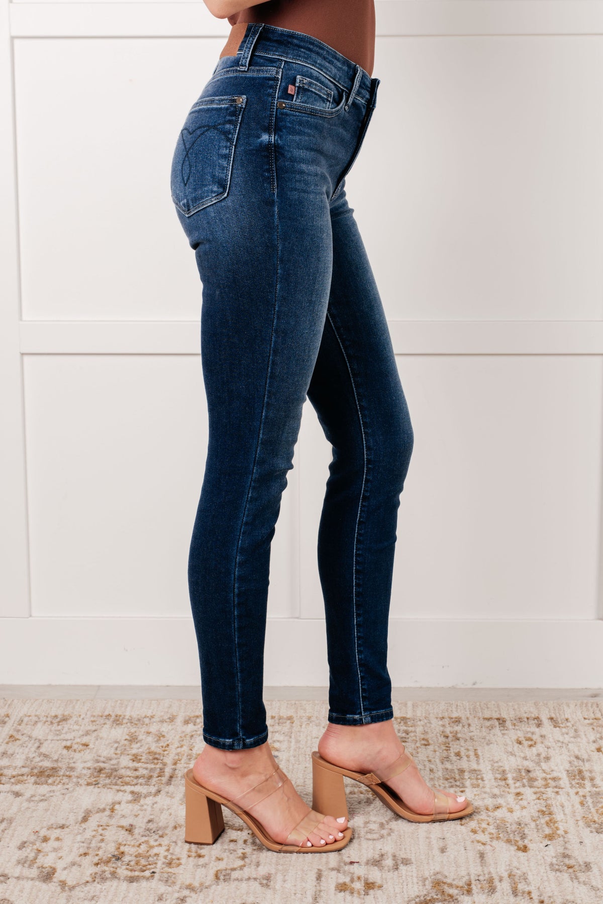 Skylar Mid Rise Thermal Vintage Skinny Jean - 12/31/2024