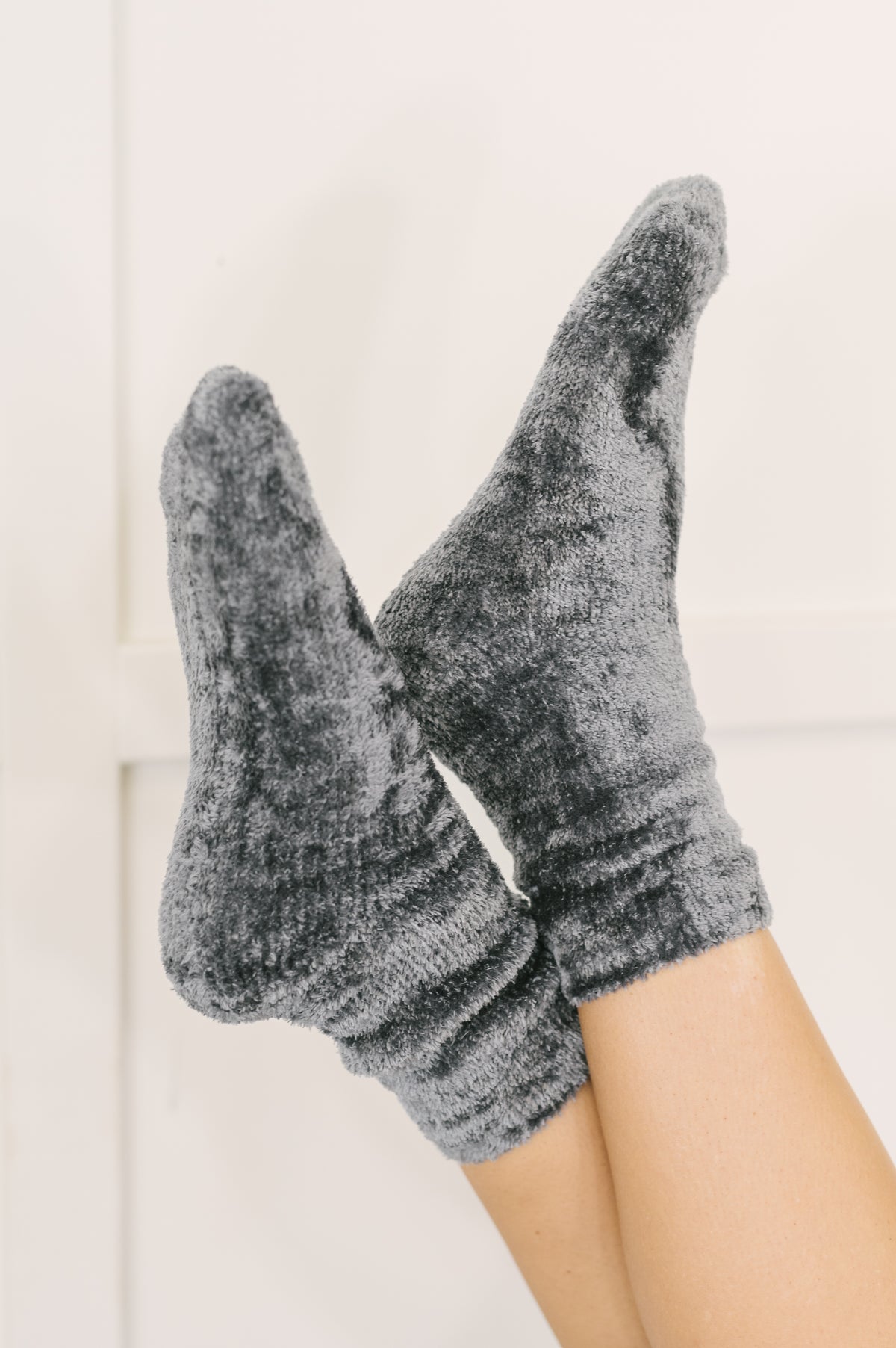 Soft Form Luxury Chenille Socks in Charcoal - 11/13/2026