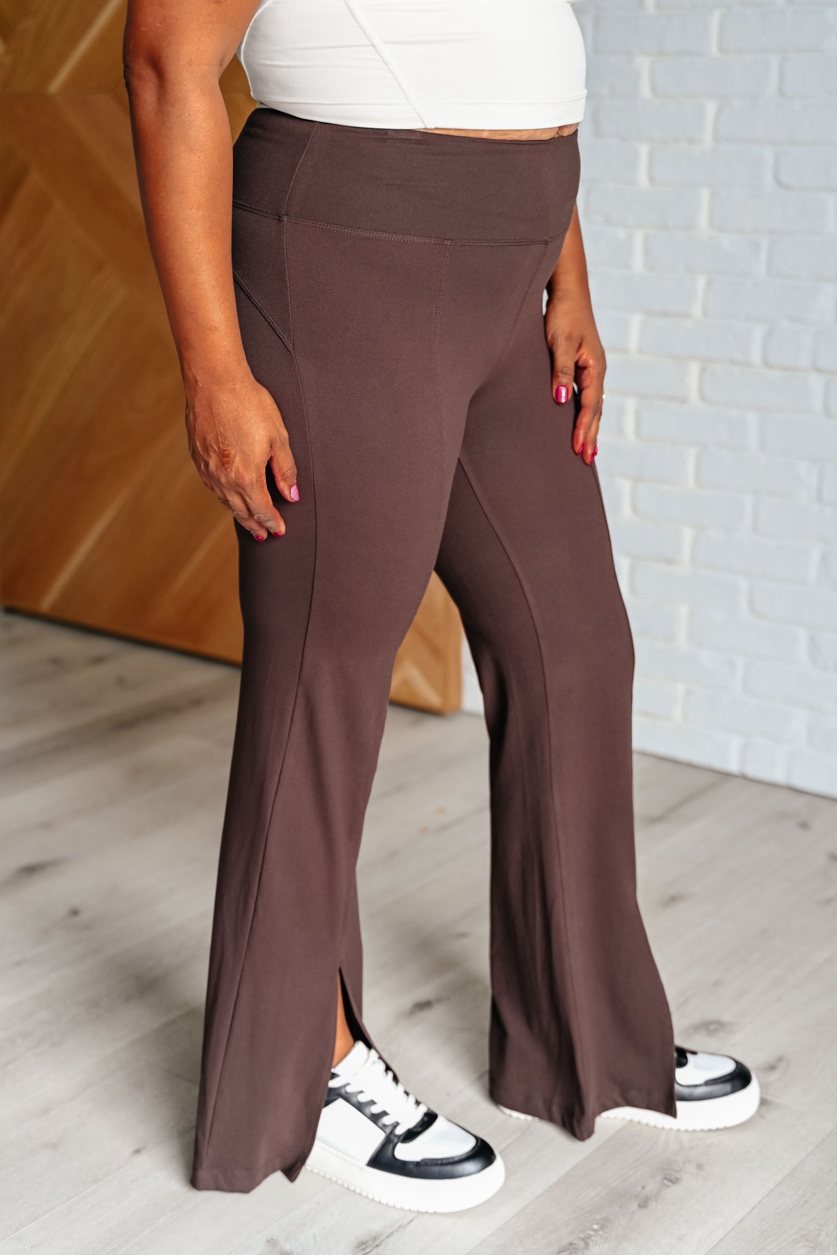 Stamina Stride Flare Leggings in Espresso - 8/15/2024