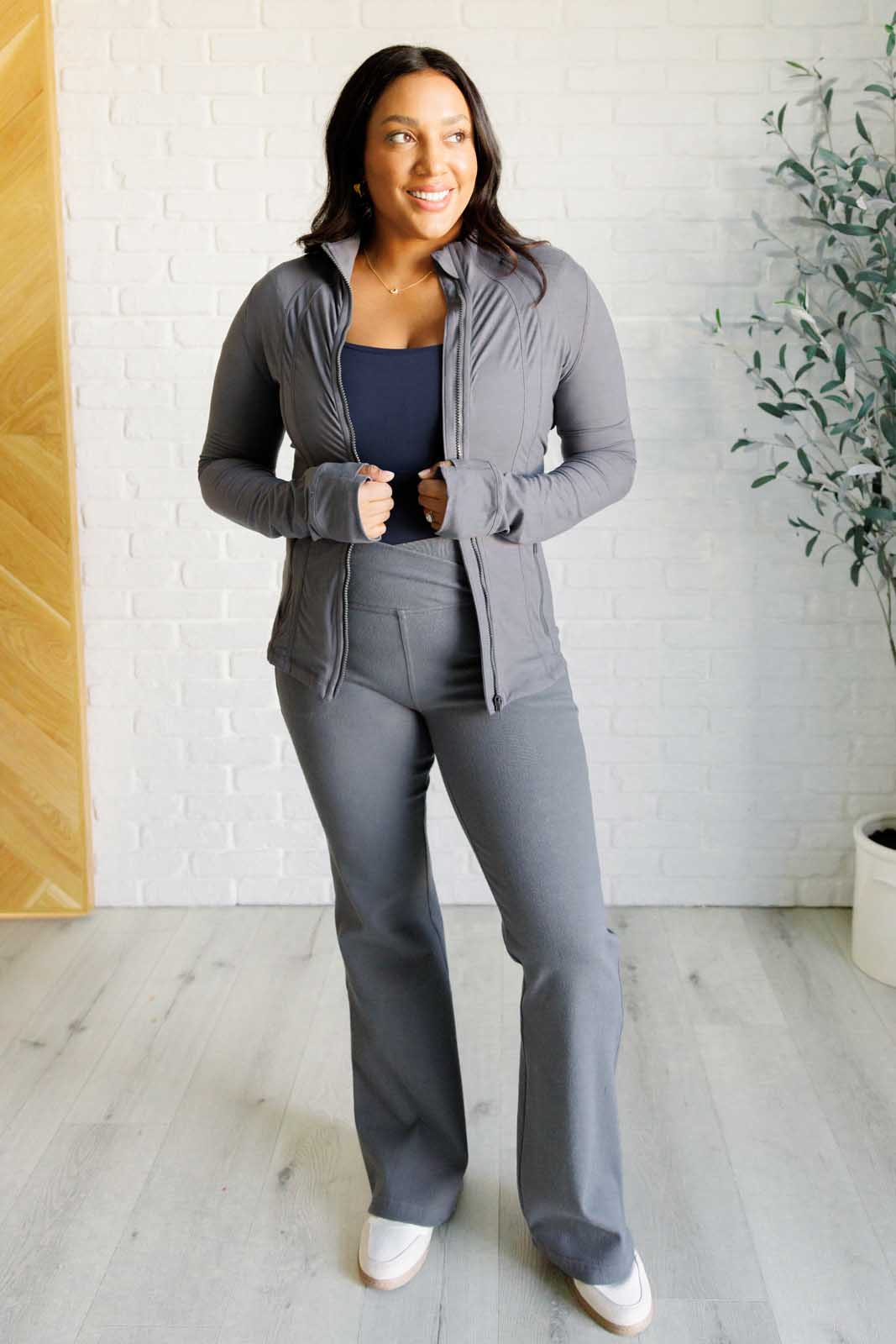 Staying Swift Activewear Jacket in Titanium - 9/19/2024