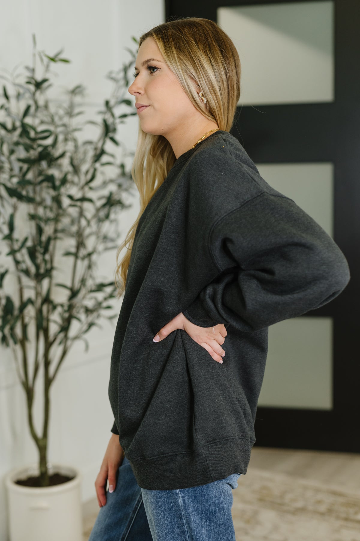 Sunday Snug Relaxed Pullover in Charcoal - 8/13/2025