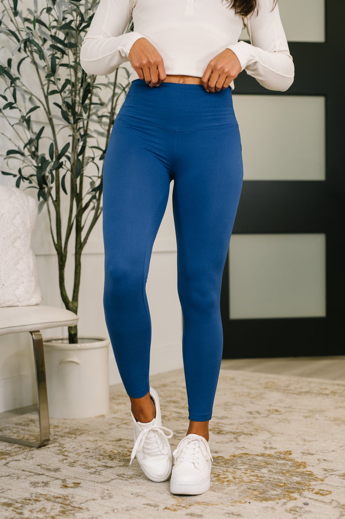Sunday Splits High Waisted Leggings in Light Navy - 12/31/2025