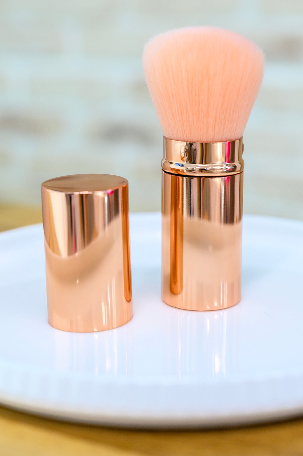 Rose Gold and Pink Telescopic Powder Brush - 6/12/2026