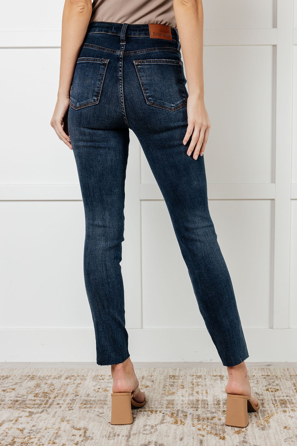 Tessa High Rise Control Top Step Hem Skinny Jeans - 12/11/2024