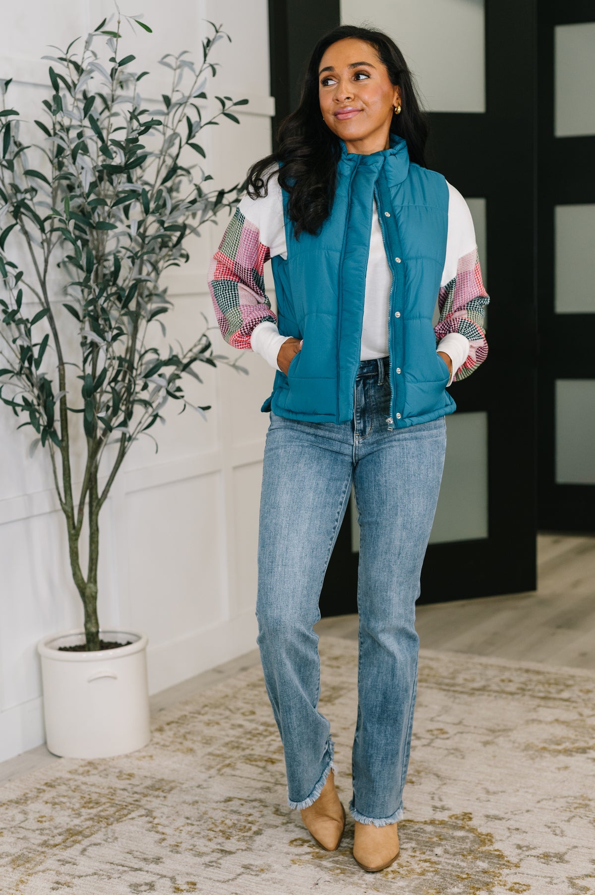 That's What I'm Talkin' About Puffer Vest in Teal - 10/15/2025