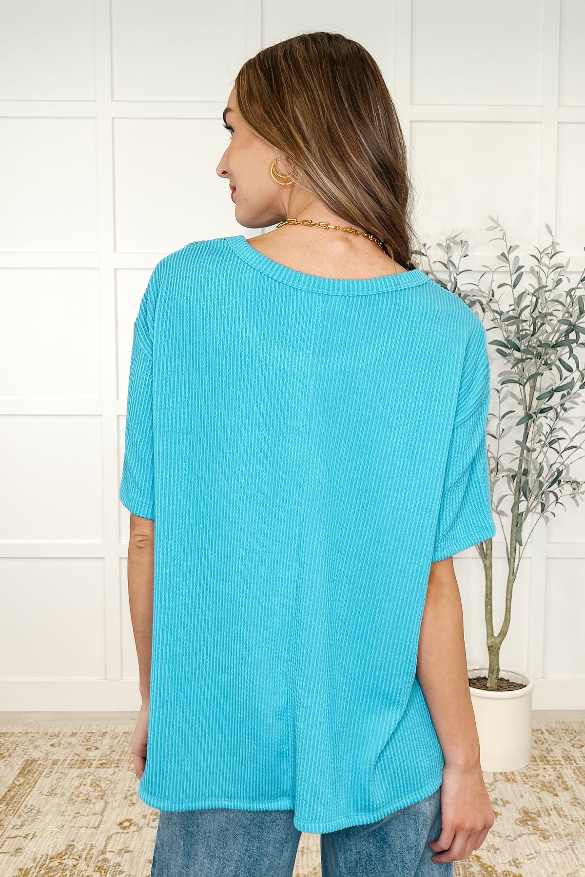 The Go-To Tee in Aqua Glow - 4/29/2025