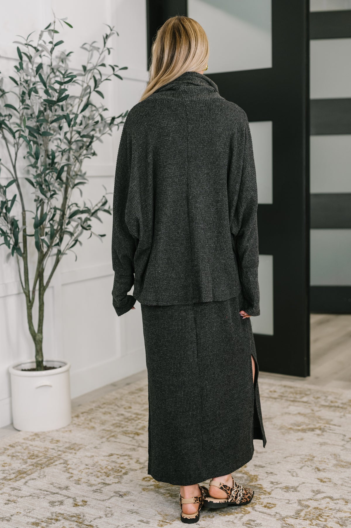 The Wander Lust Set in Black - 10/31/2025