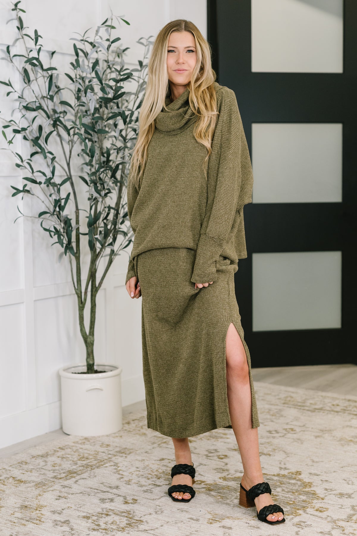 The Wander Lust Set in Olive - 10/31/2025