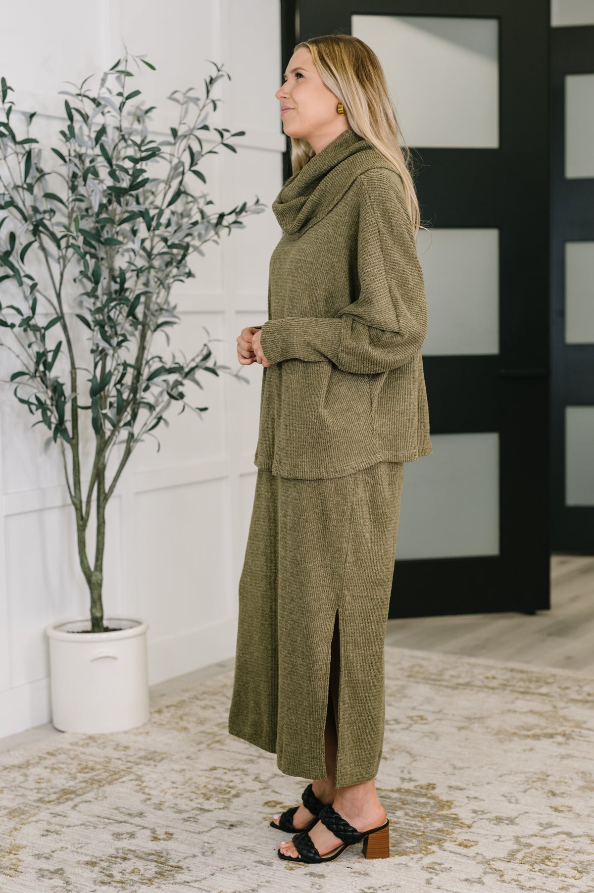 The Wander Lust Set in Olive - 10/31/2025