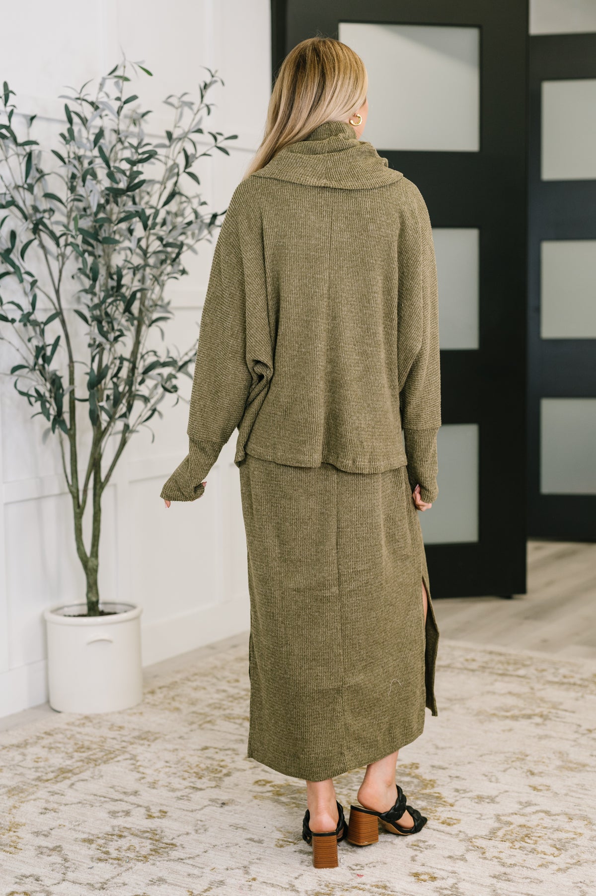 The Wander Lust Set in Olive - 10/31/2025