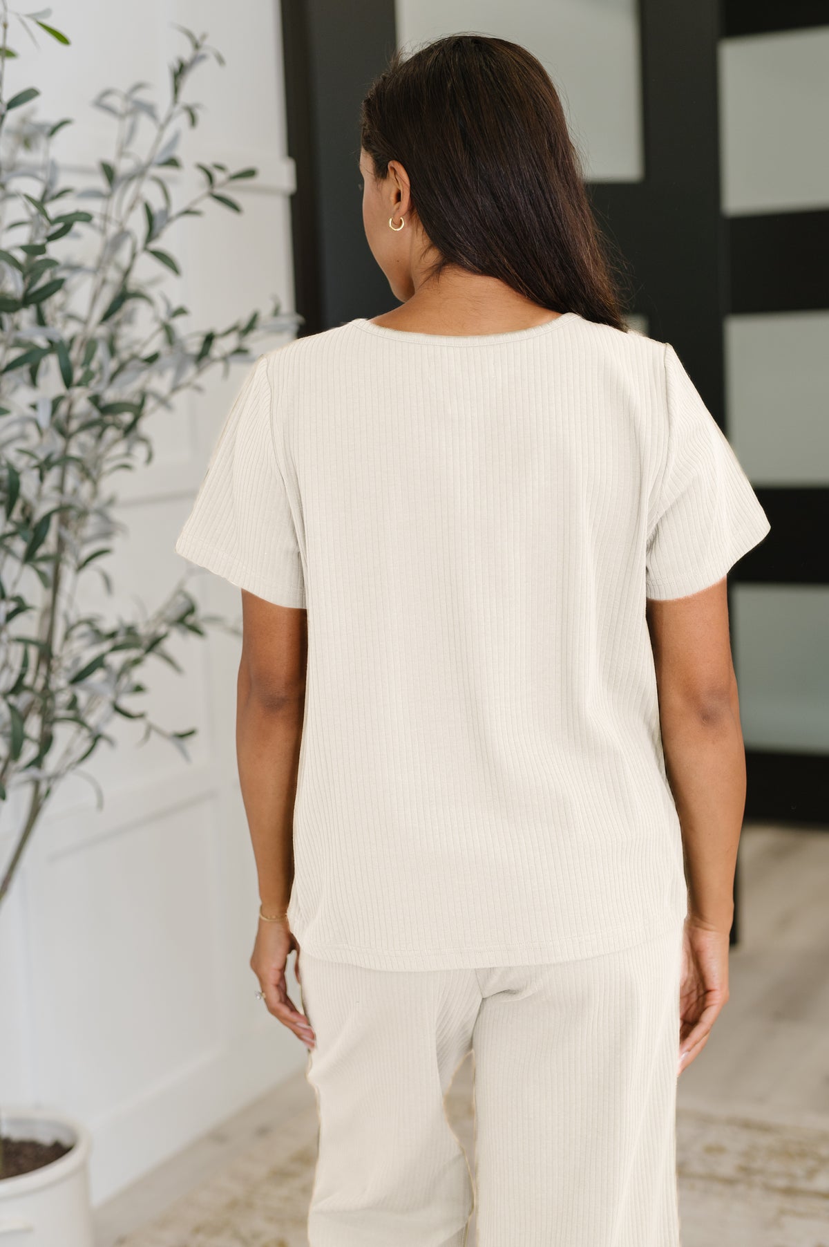 Thyme Boxy Tee in Cream - 9/12/2025