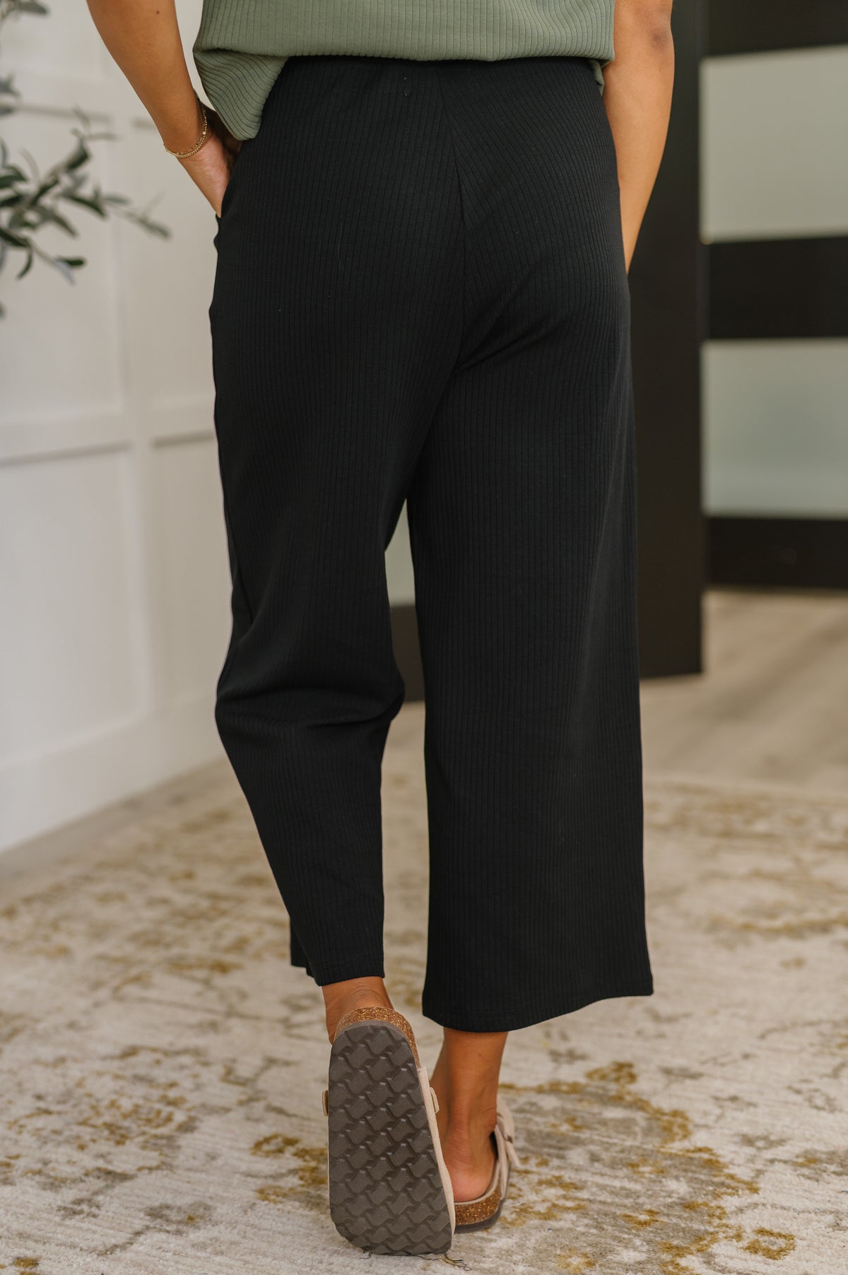 Thyme Culottes in Black - 9/12/2025