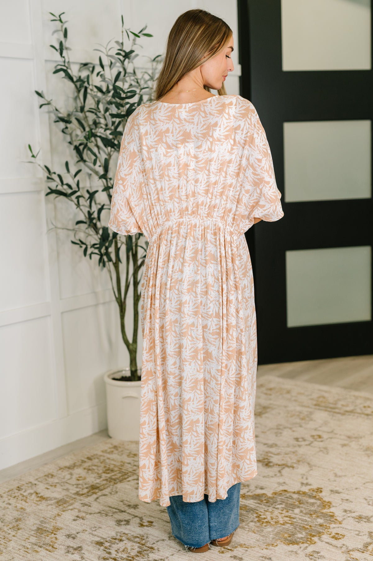 Tropical Print Gauze Kimono with Elastic Waist Tie in Milk Tea - 7/28/2025