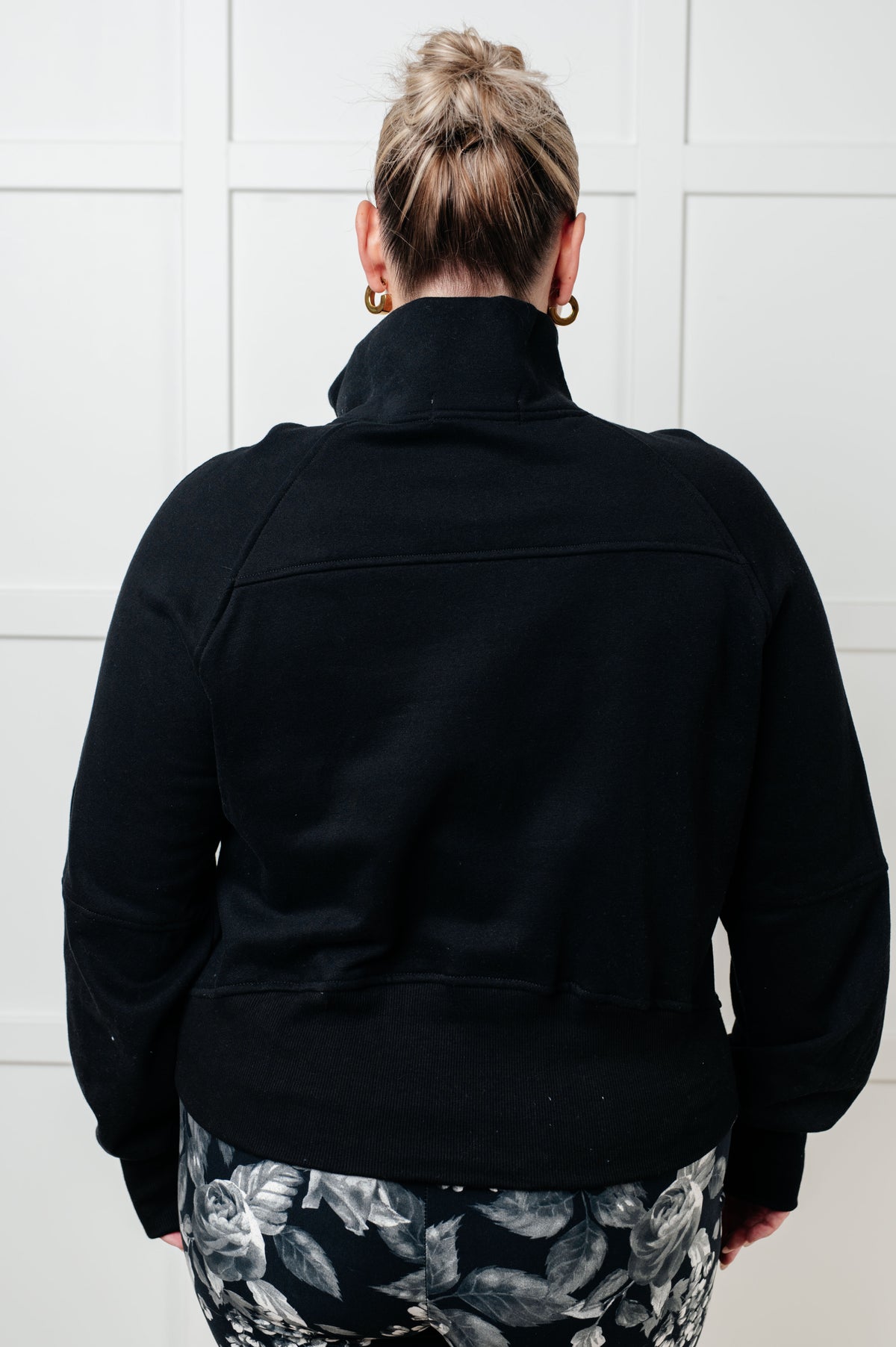 Under Her Spell Half Zip Pullover in Black - 11/26/2024