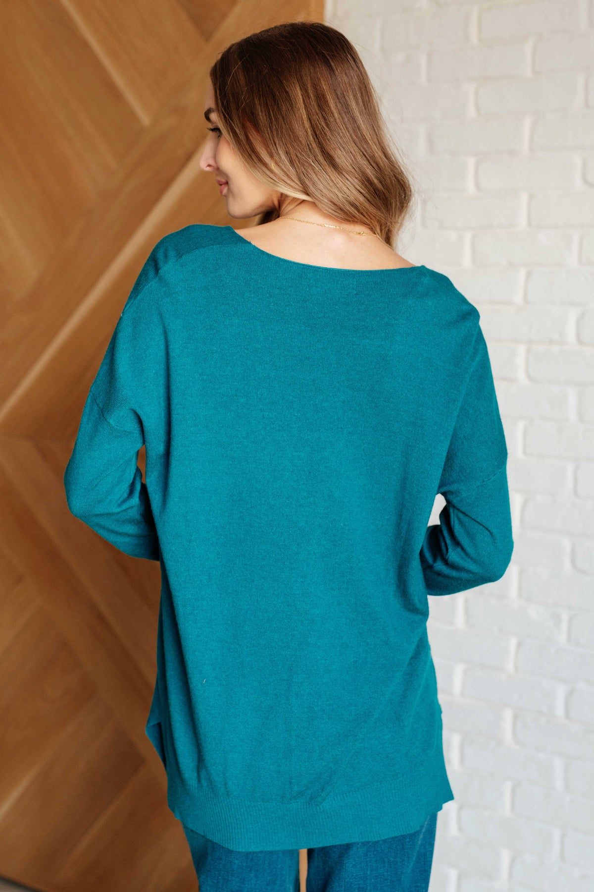 V-Neck Front Seam Sweater in Heather Ocean Teal - 9/25/2024