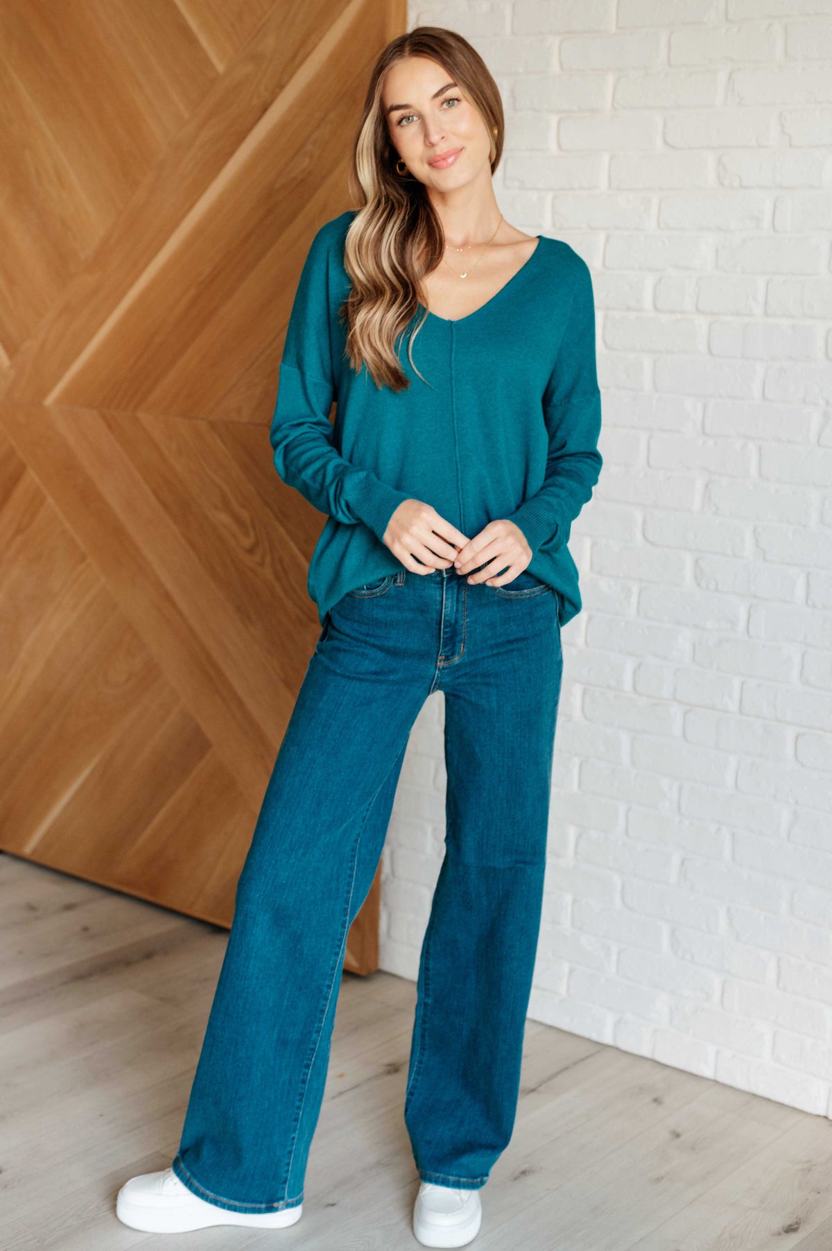 V-Neck Front Seam Sweater in Heather Ocean Teal - 9/25/2024